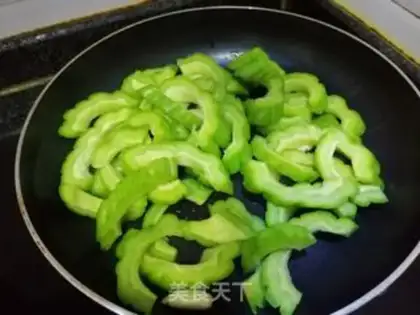 Make Garlic and bitter step 4