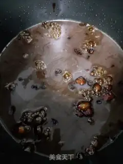 Make A simple handmade glue cake step 0