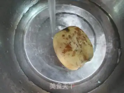 Make ♪ Squeeze the raisins ♪ step 1