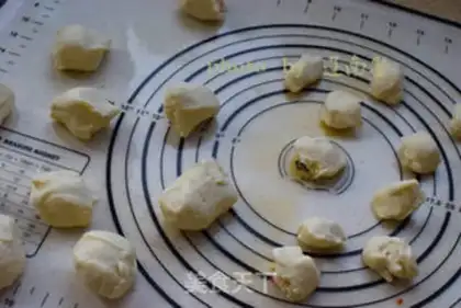 Make Mushroom buns step 3