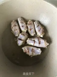 Make Coke chicken wings step 1