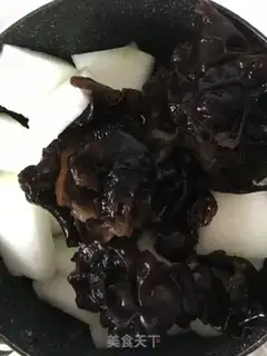 Make Poongullum soup step 1