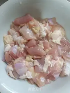 Make Spicy chicken step 1