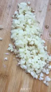 Make Shrimp with garlic powder fan step 12