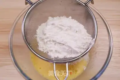 Make Butter cupcakes step 3