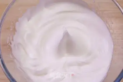Make Butter cupcakes step 4