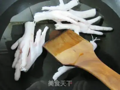 Make Sour chicken claws step 1