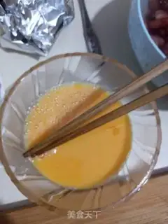 Make Egg sauce noodles step 1