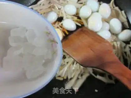 Make Water and eggs step 6