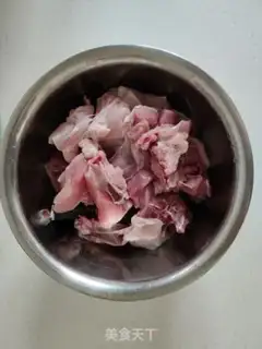 Make Fresh bamboo chicken soup step 1
