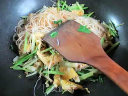 Make Duck egg celery fried rice noodles step 7