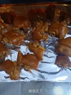Make Roasted pig hoof step 8