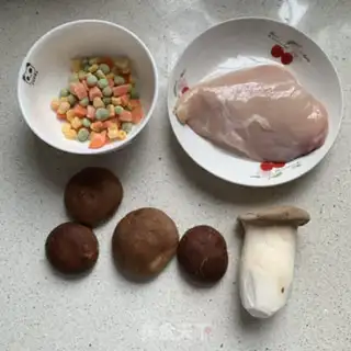 Make Black pepper mushroom chicken rice step 1