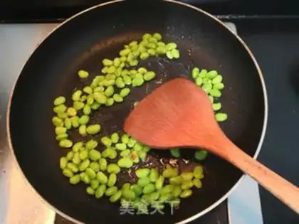 Make Jealousy white pea boy step 7