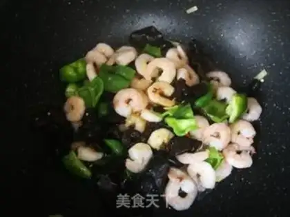 Make Wrinkled pretzels and shrimp step 10