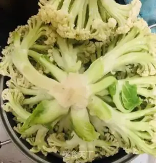 Make The bouquet step 0