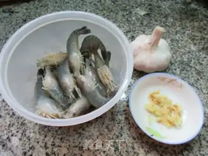 Make Garlic shrimp step 0