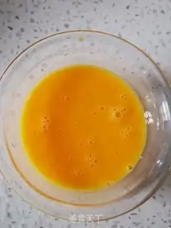 Make Autumn fried eggs step 2