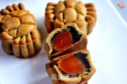 Make Crab moon cake step 11