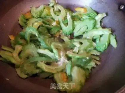 Make Sweet peppers and bitter melons step 3
