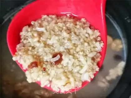 Make Porridge of quinoa walnuts step 5