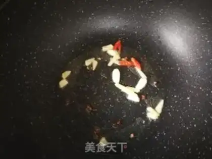Make Wrinkled pepper fried abalone mushrooms step 6