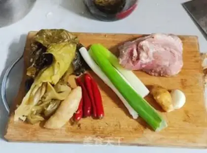 Make Sour sauce step 0