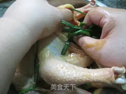 Make Hot chicken with a hot pan step 7