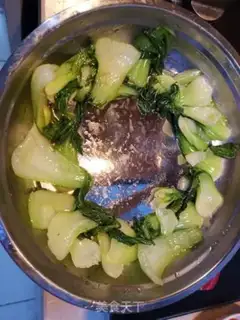 Make Fish-fruit potato chips and vegetables step 5