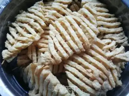 Make Halogen tofu string step 1