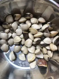 Make White bouquet melon soup step 0