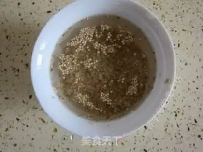 Make quinoa veggie salad step 1