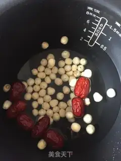 Make Lotus soup step 0