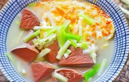 Make Slurpkey egg duck blood soup step 4