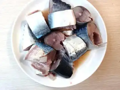 Make Red roasted mackerel step 1