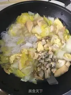 Make The bellies, seafood soup step 3