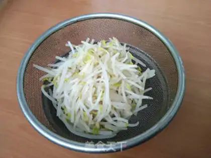 Make Squirt cucumber sprouts step 3