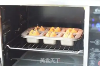 Make Pumpkin lava bread step 12