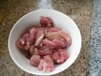 Make The meat and the garlic step 1