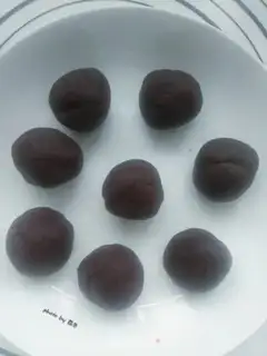 Make Pumpkin bean mooncake step 5