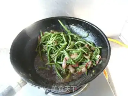 Make Bacon and beans step 10