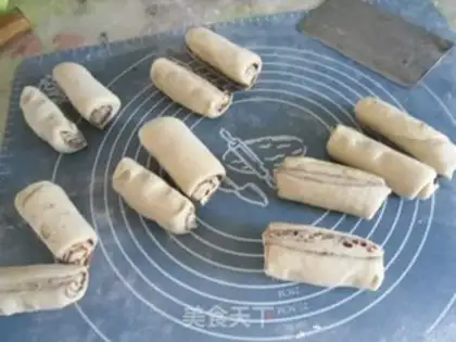 Make Chocolate rolls step 8