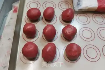 Make Peach beaks step 1