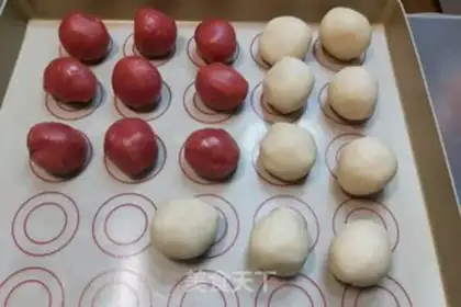 Make Peach beaks step 3