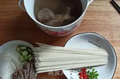 Make Fresh beef noodles step 0
