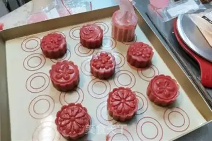 Make Peach beaks step 10
