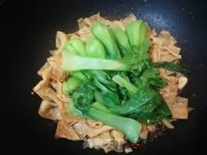Make Shanghai green bean skin step 9