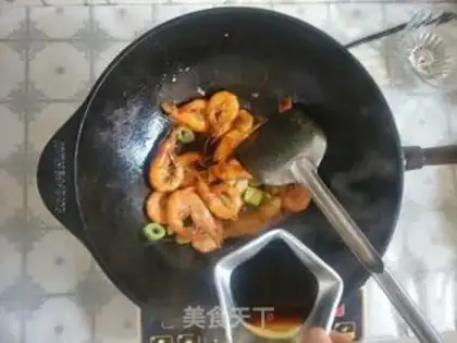 Make Iron pan shrimp cabbage step 5