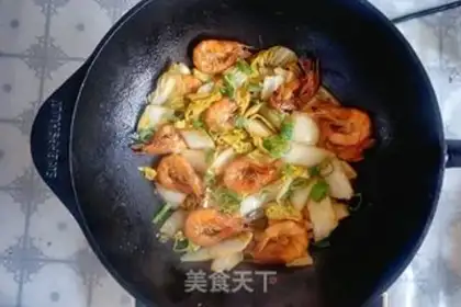 Make Iron pan shrimp cabbage step 8