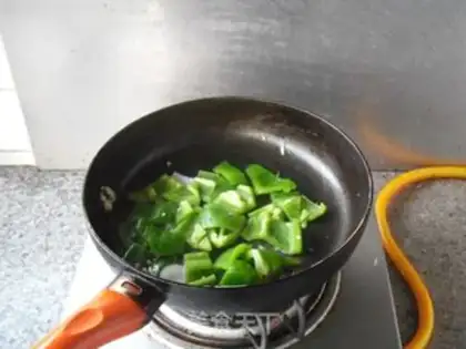 Make Onion fried eggs step 5